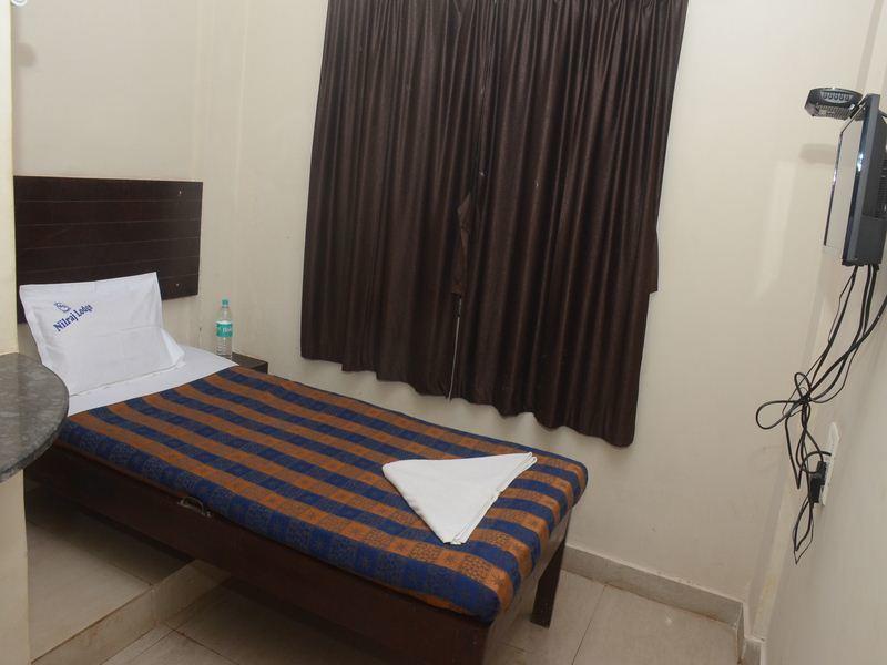 Nilraj Lodge Ratnāgiri Buitenkant foto