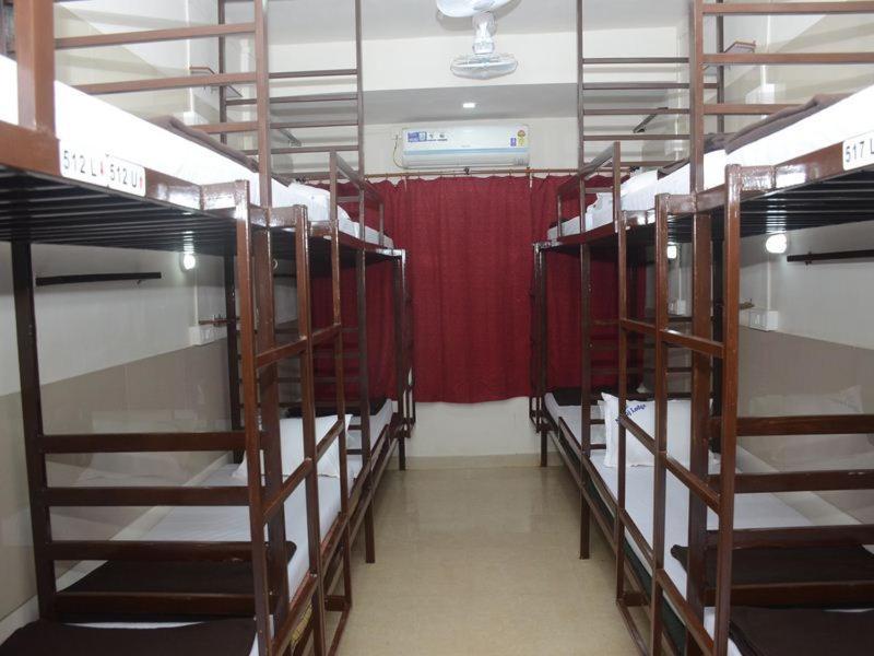 Nilraj Lodge Ratnāgiri Buitenkant foto