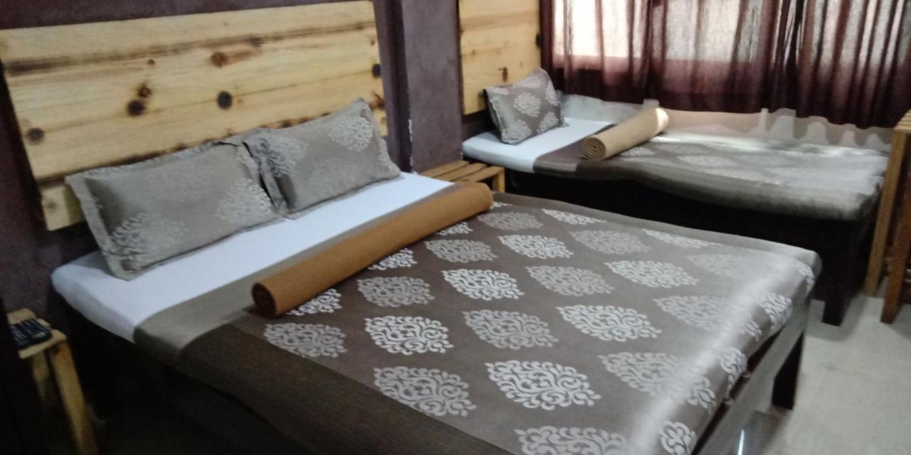 Nilraj Lodge Ratnāgiri Buitenkant foto